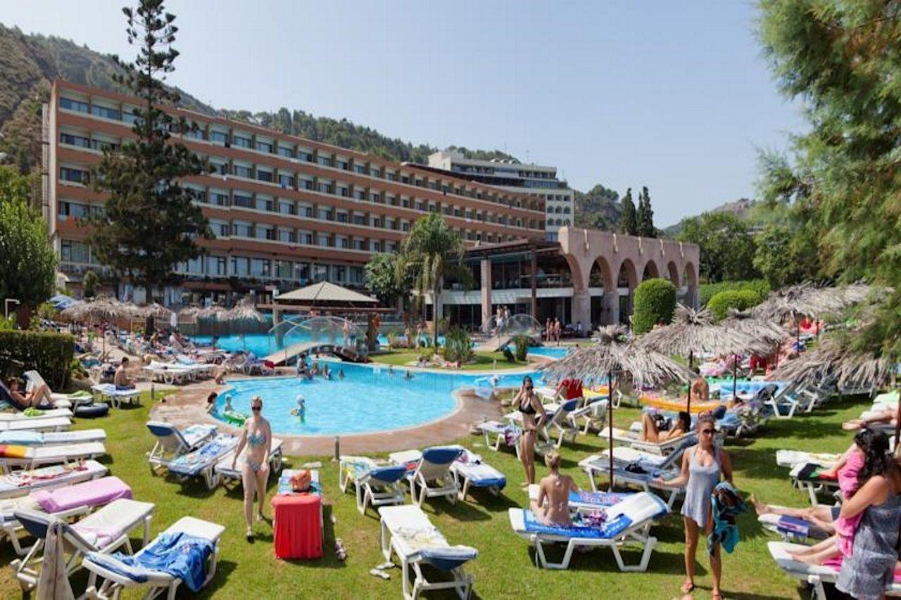 Oceanis Beach Hotel Иксия Екстериор снимка